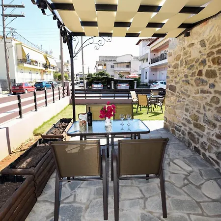 Petra Karvali Holiday home *