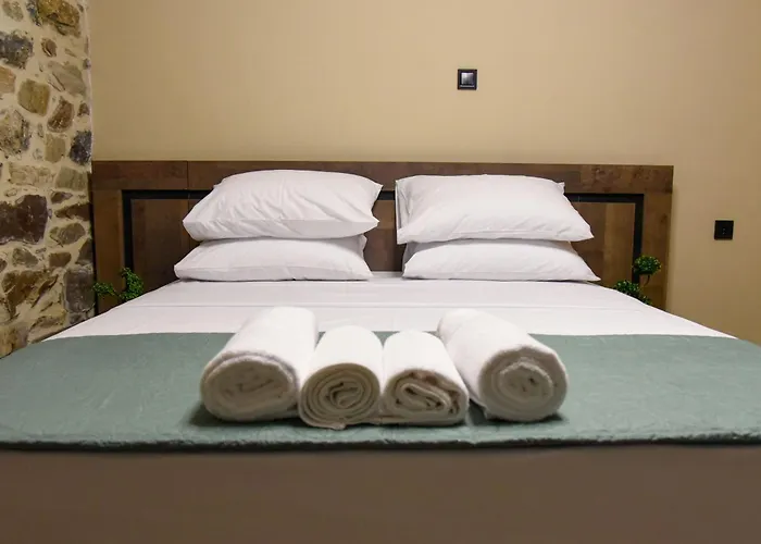 Petra Karvali Casa de Férias *